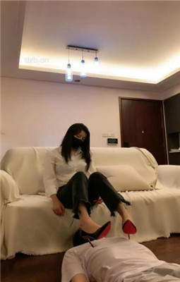 图片[12]_【宝爷】裸足深喉/高跟虐乳/舔脏鞋_绳缚吧