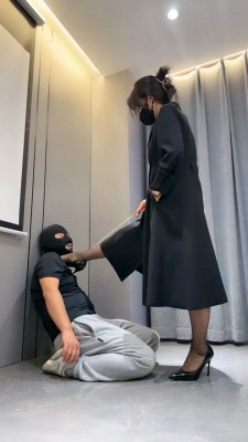图片[11]_【辣姐】黑丝高跟-藤条-开发小奶狗_绳缚吧
