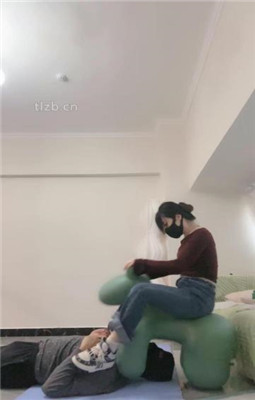 图片[12]_【不期而遇】舔脏鞋底闻白袜/重度踢踹_绳缚吧