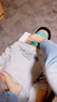 图片[4]_【子橘】皮带sp/下跪吃脚/全体重踩踏_绳缚吧
