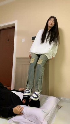 图片[7]_【精神小妹】6S学生主-重度全体重踩/踢踹_绳缚吧