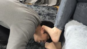 【女神学院·稚主KK】玉足捏捏乐_绳缚吧