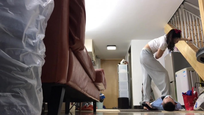 图片[10]_仰视小鱼女神高跟踩贱狗脖子_绳缚吧