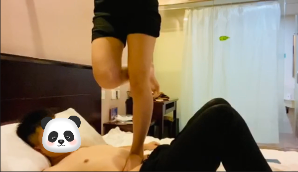 图片[4]_【小薇】素人高中生裸足白袜各种踩_绳缚吧