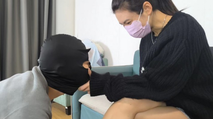图片[2]_【女神学院·梓】首次给狗子开发圣水_绳缚吧