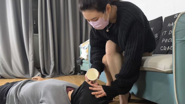 图片[3]_【女神学院·梓】首次给狗子开发圣水_绳缚吧