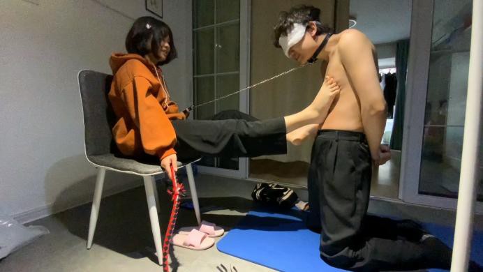 【萝莉酱】超甜萌妹妹的调教_绳缚吧