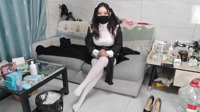 【羲又GTS】修女也疯狂!!精彩剧情女巨人踩踏_绳缚吧