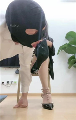 图片[4]_【甜一】铆钉高跟肉丝跪舔/虐乳_绳缚吧