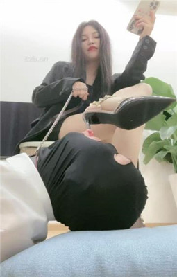 图片[12]_【甜一】铆钉高跟肉丝跪舔/虐乳_绳缚吧