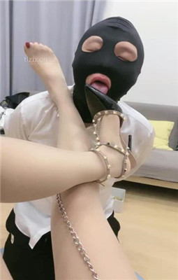 图片[19]_【甜一】铆钉高跟肉丝跪舔/虐乳_绳缚吧