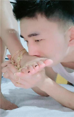 图片[11]_【可可黎黎子】桌底视角-恋足狂舔_绳缚吧