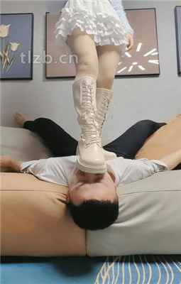 图片[2]_【丫丫啊】踩死恋足狗-只能在脚底下_绳缚吧