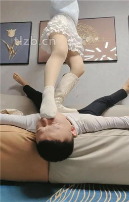 图片[7]_【丫丫啊】踩死恋足狗-只能在脚底下_绳缚吧
