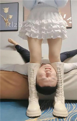 图片[8]_【丫丫啊】踩死恋足狗-只能在脚底下_绳缚吧