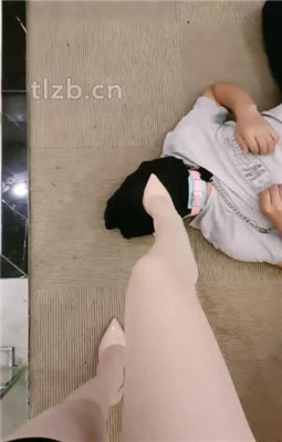 图片[12]_【多多】高跟碾压踩/肉丝脚深喉/耳光_绳缚吧