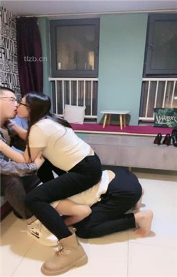 图片[6]_【伊兮夫妻】夫妻主VS绿帽奴-舔脏鞋踩踏骑马_绳缚吧