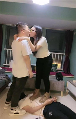图片[20]_【伊兮夫妻】夫妻主VS绿帽奴-舔脏鞋踩踏骑马_绳缚吧
