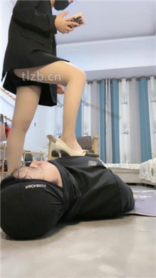图片[20]_【奈奈】骑马爬行/长靴踩踏/舔脏鞋/磕头求饶_绳缚吧