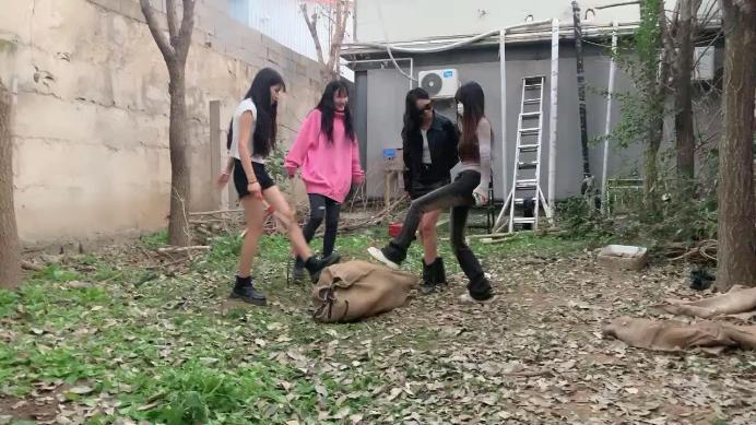 图片[15]_【沅芷大人】高能刑-清晨群调圈养奴-下【三视角版】_绳缚吧