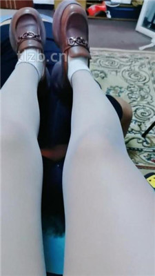 图片[2]_【西安欣】脚插嘴/舔皮鞋白袜/踩踏_绳缚吧