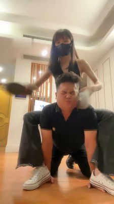 图片[4]_【美学】鞋底耳光/电棍虐打/转胯/全体重踩/白袜脚喂食_绳缚吧