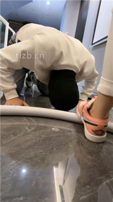 图片[13]_【辣姐】运动鞋全体重踩/船袜脚插嘴/吃袜子/口水吐脸_绳缚吧