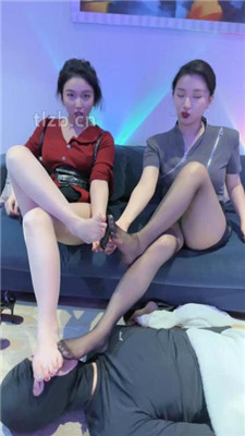 图片[15]_【潘妮女王】双S-丝袜美腿诱惑踩地毯狗【双视角版】_绳缚吧