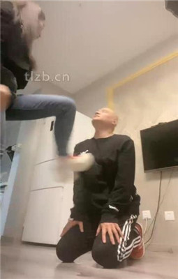 图片[4]_【魅儿】运动鞋棉袜气味羞辱/强制喝圣水_绳缚吧