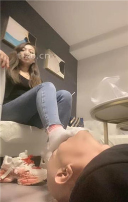 图片[10]_【魅儿】运动鞋棉袜气味羞辱/强制喝圣水_绳缚吧