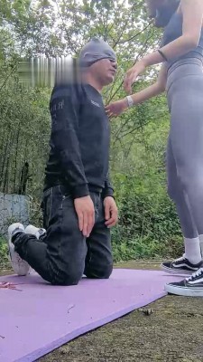 图片[4]_【果儿S】户外tj贱奴偶遇路人_绳缚吧