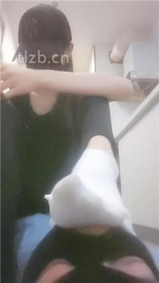 图片[8]_【美娜格格】运动女神-脏鞋底白袜虐废【完整版】_绳缚吧