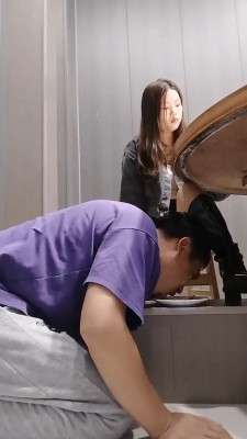 图片[6]_【慕熙】户外桌底视角-伺候主人吃饭【双视角版】_绳缚吧