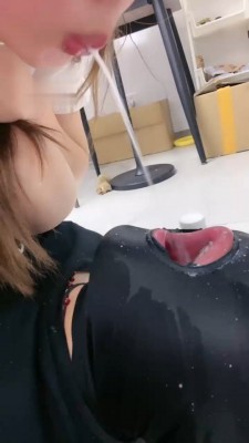 图片[1]_【樱子大人】重度呕吐物/跪求喝圣水_绳缚吧