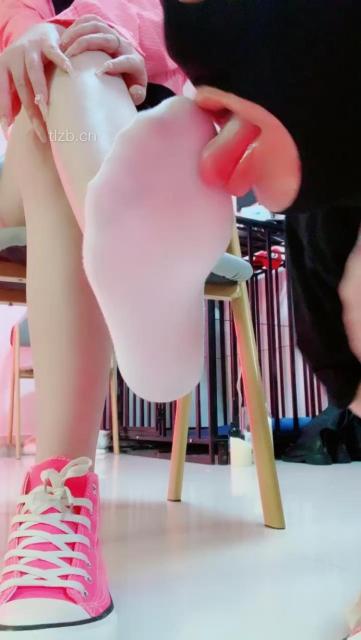 图片[2]_【甜心教主】人体除臭器-闻白袜-吃鞋底口水浓痰-深喉_绳缚吧
