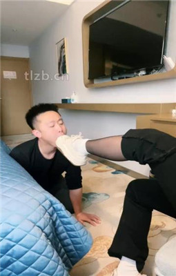 图片[3]_【绝美兔女王】小白鞋白袜配黑丝虐贱奴_绳缚吧