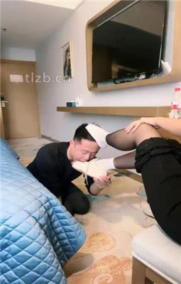 图片[9]_【绝美兔女王】小白鞋白袜配黑丝虐贱奴_绳缚吧