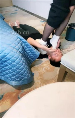 图片[12]_【绝美兔女王】小白鞋白袜配黑丝虐贱奴_绳缚吧