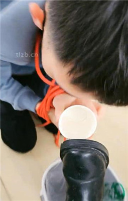 图片[17]_【夏娃】家奴伺候/圣水淋头/鞋底喂食_绳缚吧