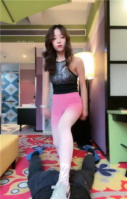 图片[17]_【双胞胎萌萌大人s】重刑专场-运动鞋踩踏/提档/捆绑/耳光/脚插嘴_绳缚吧