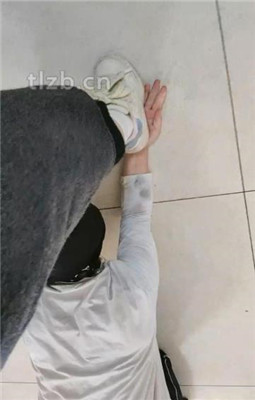 图片[7]_【爱可呀】双S玩学姐-清理鞋底/胶带封嘴/吹风机加热吸味_绳缚吧