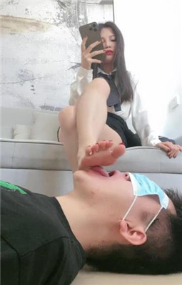 图片[10]_【甜一】下跪近距离裸足狂舔_绳缚吧