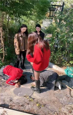 图片[4]_【宸宸】庄园3S调教情侣奴-遛狗骑马/皮靴清理【三视角版】_绳缚吧