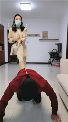 图片[4]_【凌儿女神】贱奴下跪做家务/高跟踩_绳缚吧