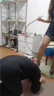 图片[8]_【平凡S】黑丝高跟玩虐宠物狗_绳缚吧