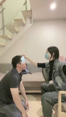 图片[4]_【芭丝】皮鞋黑袜肉丝踩脚垫【上】_绳缚吧