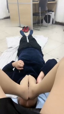 图片[14]_【芭丝】皮鞋黑袜肉丝踩脚垫【上】_绳缚吧