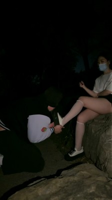 图片[4]_【小雅老师】户外tj学生狗-被路人看到惊险刺激_绳缚吧