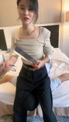 图片[6]_【孤傲女帝】重度鞭刑-藤条戒尺都打断_绳缚吧