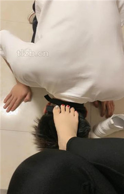 图片[5]_【魅儿】奶狗跪舔短靴臭粉棉袜裸足_绳缚吧